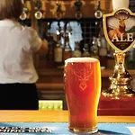 Tiverton Hotel Lounge & Venue 