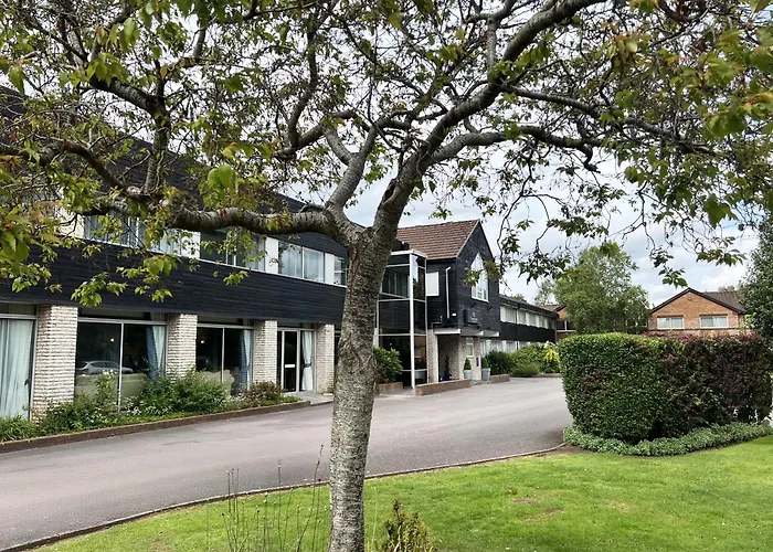 Tiverton Hotel Lounge & Venue